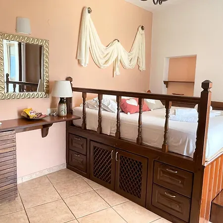 Nikelen Lindian Exclusive *