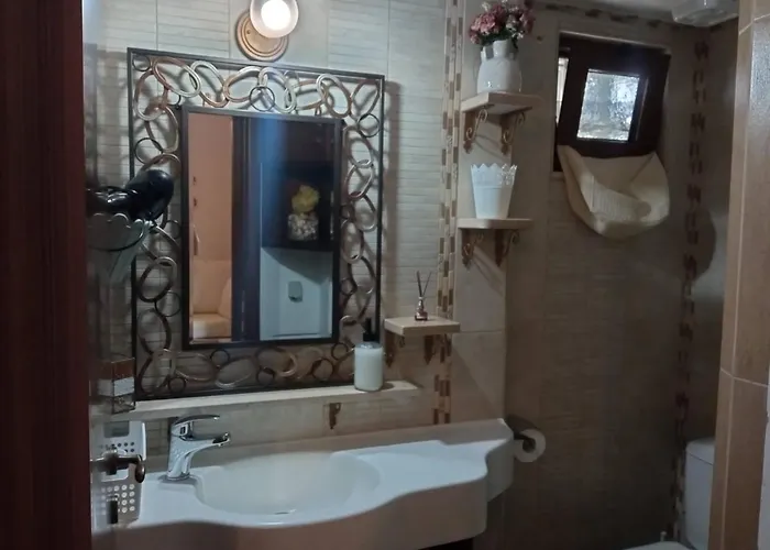 Nikelen Lindian Exclusive * Lindos (Rhodes)